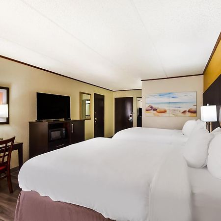 Hotel Clarion Pointe Lake Jackson Esterno foto
