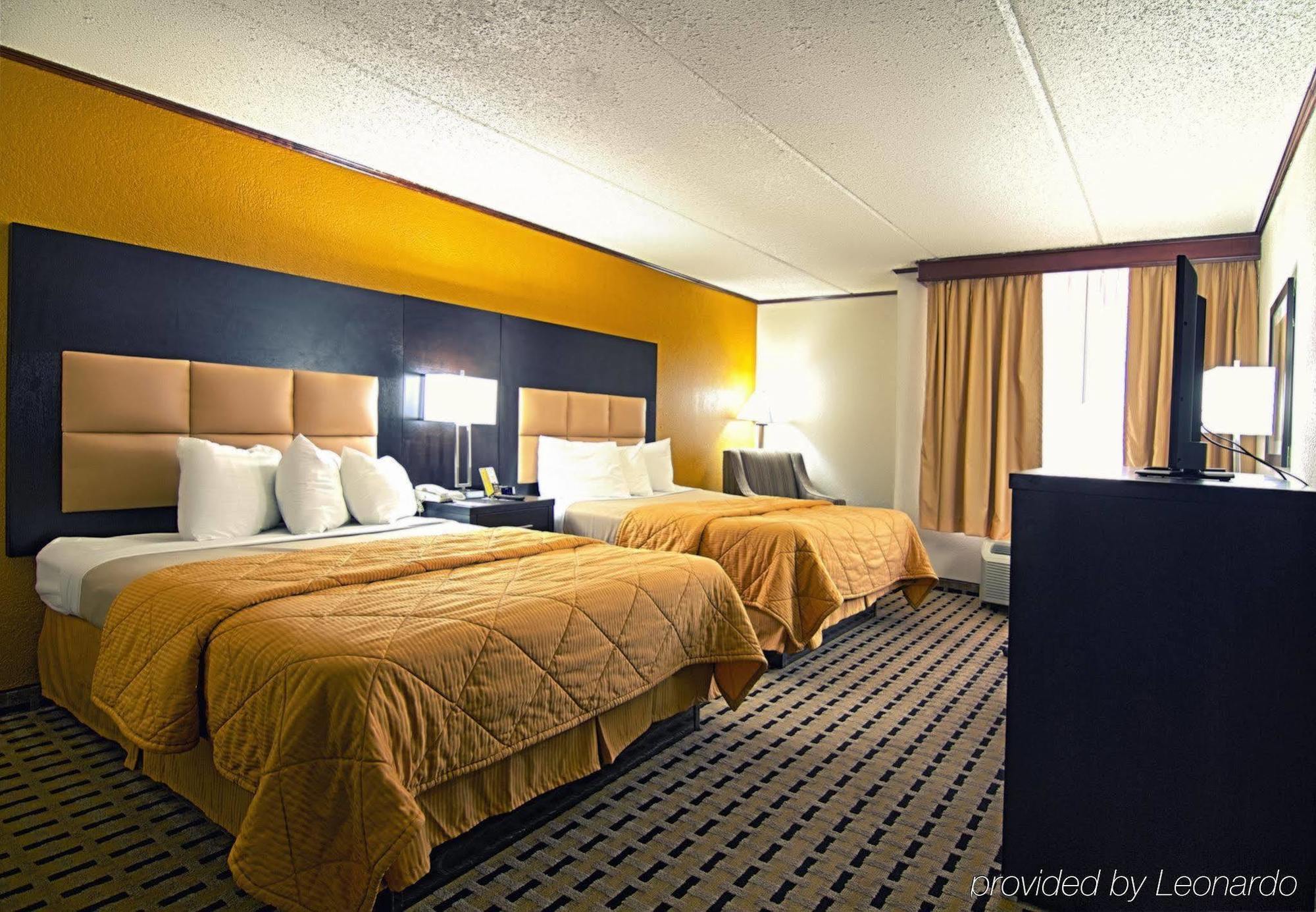 Hotel Clarion Pointe Lake Jackson Esterno foto